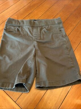 DKNY Women’s Bermuda Shorts Size 7/8 Stretch Waistband Casual Summer